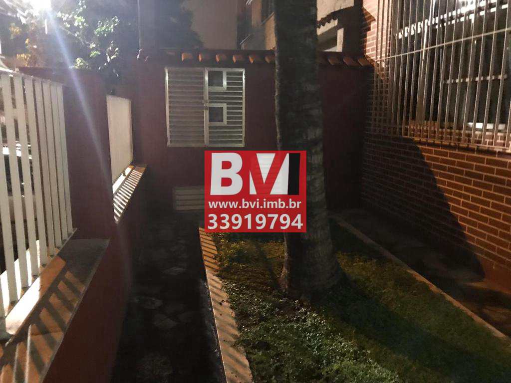 Casa à venda com 5 quartos, 384m² - Foto 2