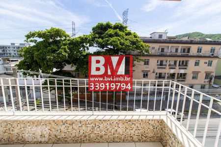 Apartamento à venda com 2 quartos, 85m² - Foto 4