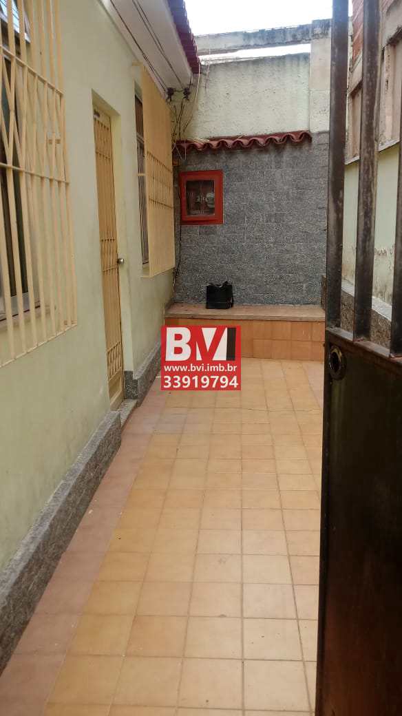 Casa à venda com 2 quartos, 150m² - Foto 1