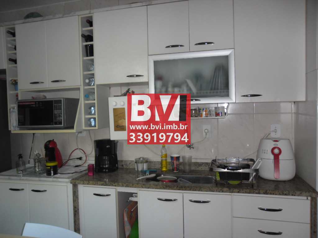 Apartamento à venda com 2 quartos, 75m² - Foto 14