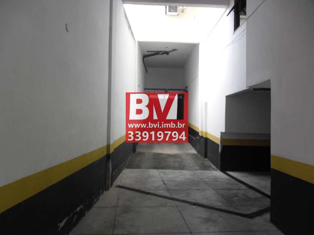 Apartamento à venda com 2 quartos, 75m² - Foto 18