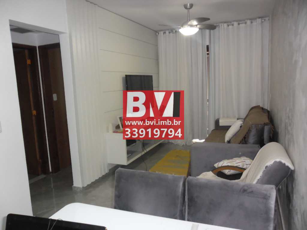 Apartamento à venda com 2 quartos, 75m² - Foto 1