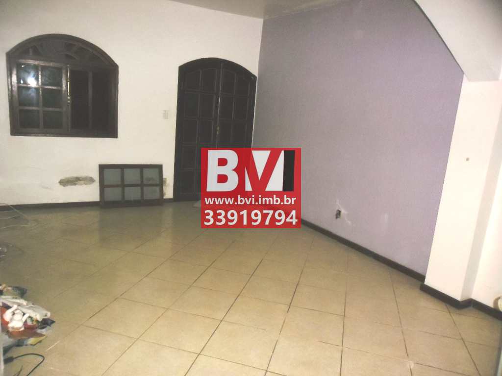 Casa à venda com 3 quartos, 272m² - Foto 6