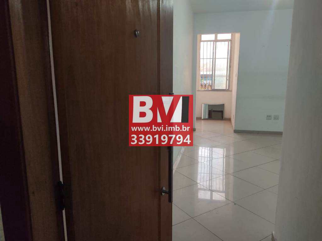 Apartamento à venda com 2 quartos, 70m² - Foto 4