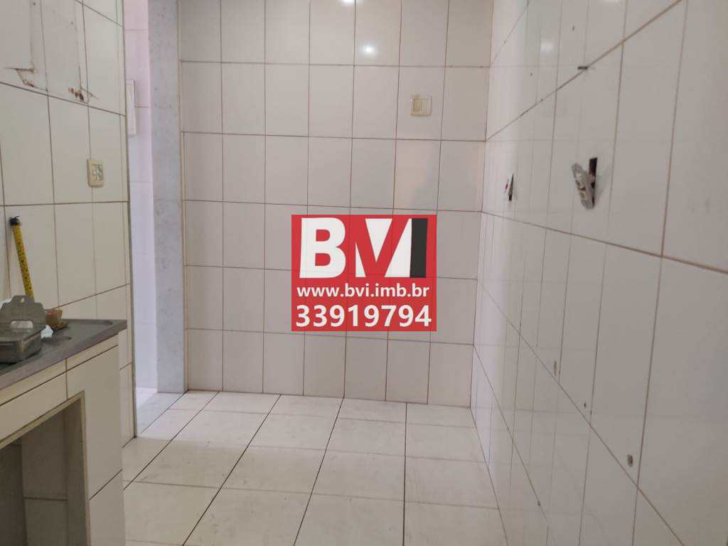 Apartamento à venda com 2 quartos, 70m² - Foto 17