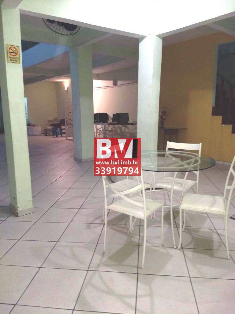 Casa à venda com 3 quartos, 340m² - Foto 9