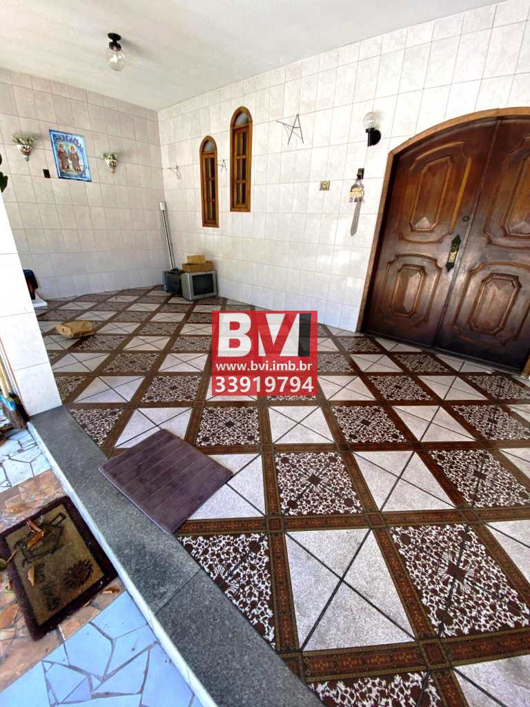 Casa à venda com 3 quartos, 373m² - Foto 4