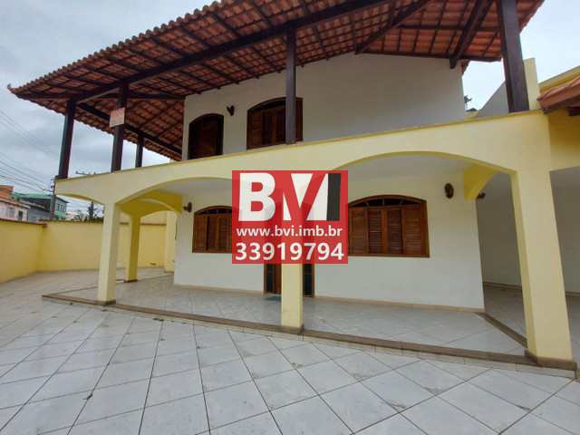 Casa à venda com 4 quartos, 280m² - Foto 1