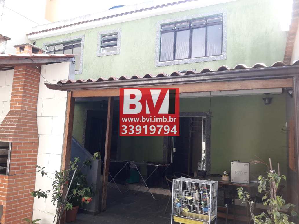 Casa à venda com 4 quartos, 150m² - Foto 1