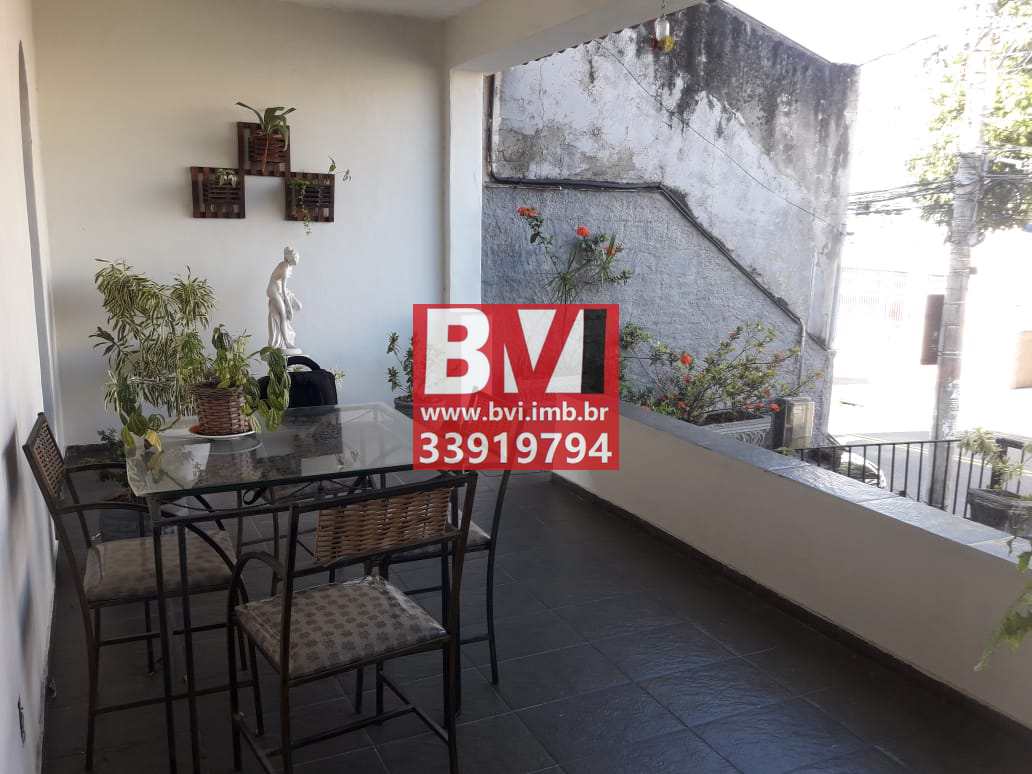 Casa à venda com 4 quartos, 150m² - Foto 3