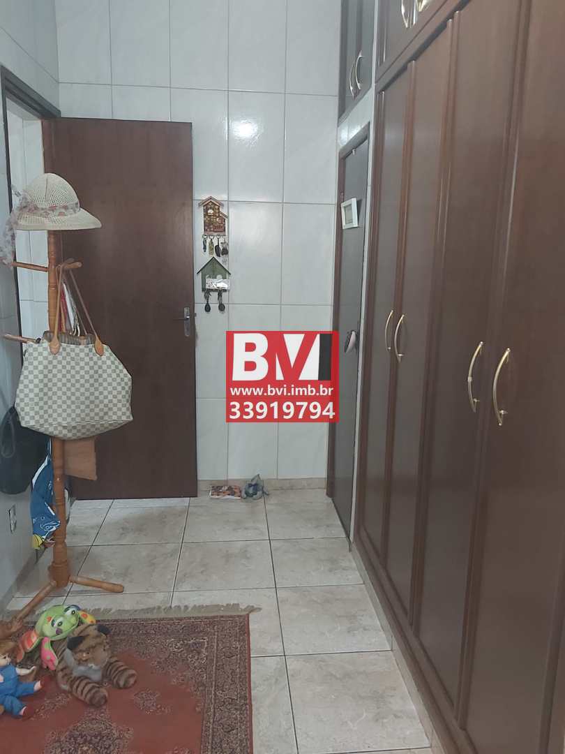 Casa à venda com 4 quartos, 108m² - Foto 52