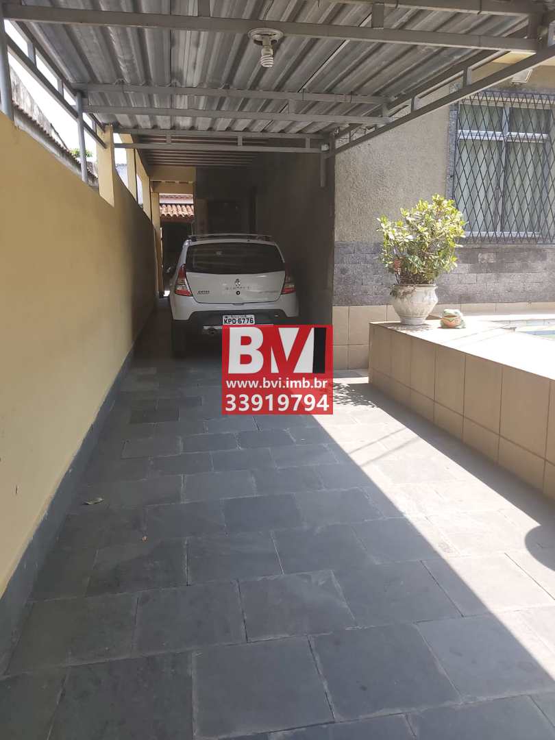 Casa à venda com 4 quartos, 108m² - Foto 2