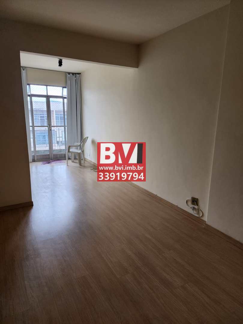 Apartamento à venda com 2 quartos, 72m² - Foto 4