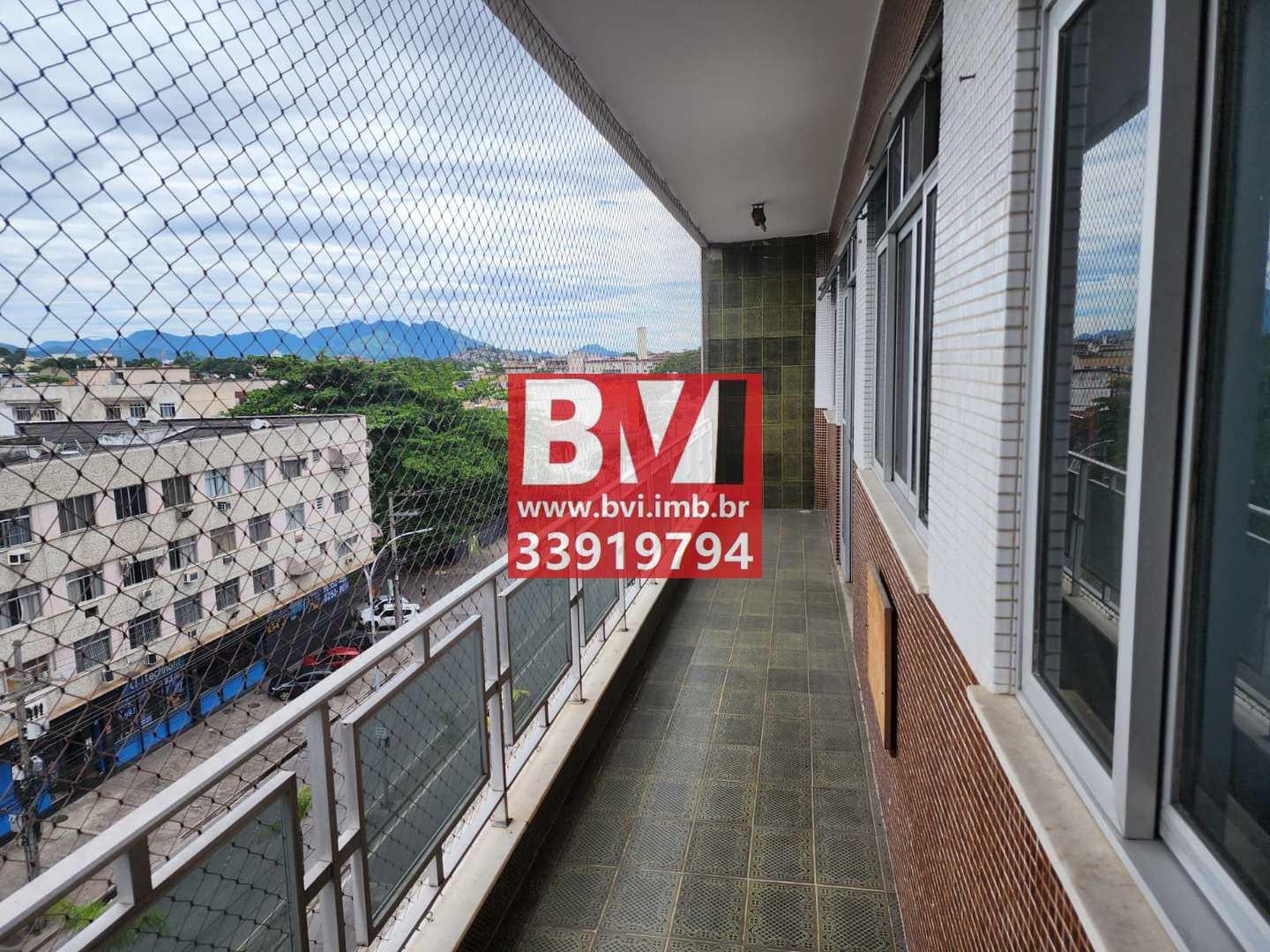 Apartamento à venda com 2 quartos, 72m² - Foto 2