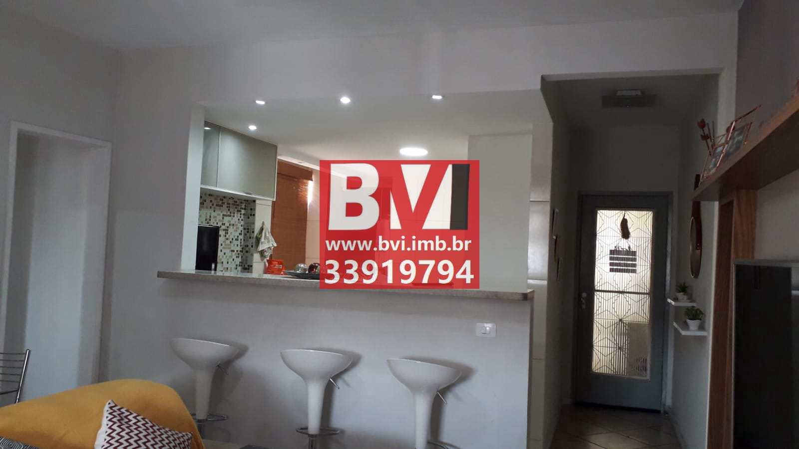 Apartamento à venda com 3 quartos, 85m² - Foto 1