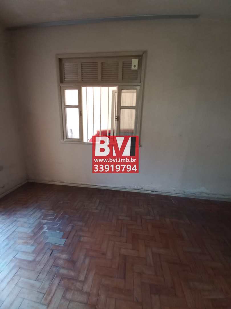 Casa à venda com 5 quartos, 250m² - Foto 1