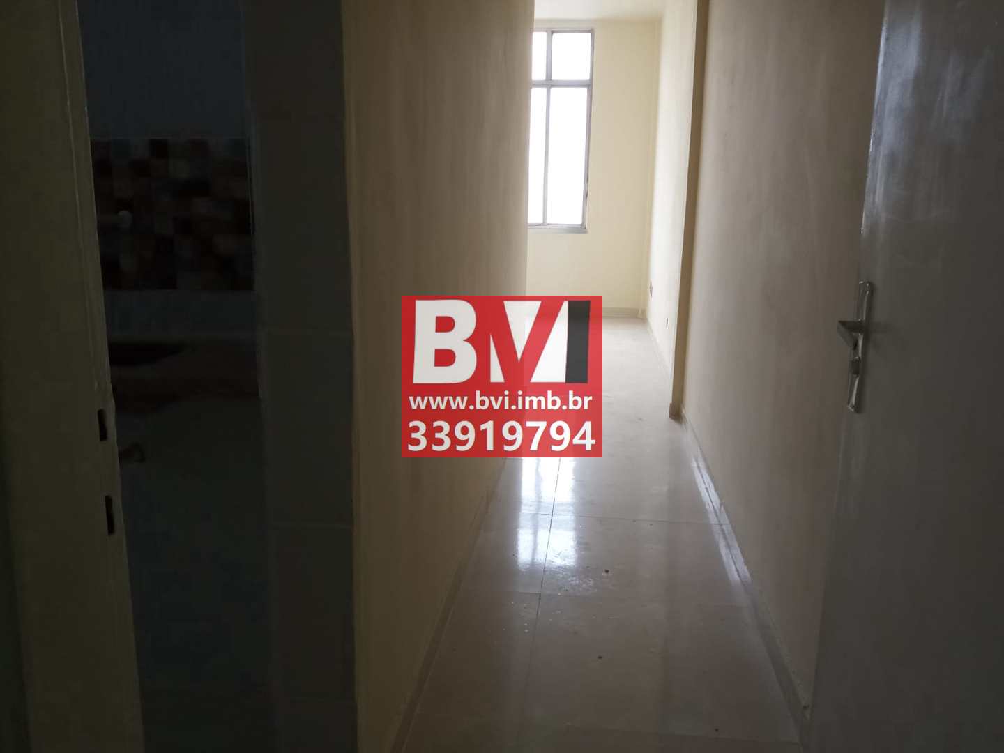 Apartamento à venda com 2 quartos, 82m² - Foto 2