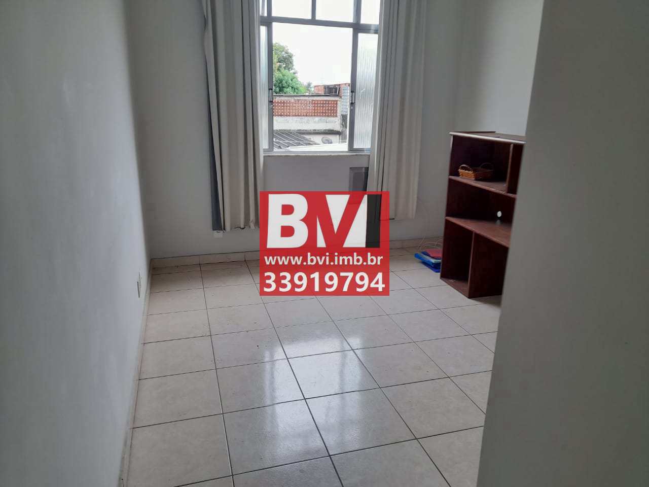 Apartamento à venda com 2 quartos, 70m² - Foto 2