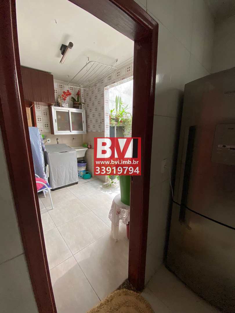 Apartamento à venda com 3 quartos, 150m² - Foto 3