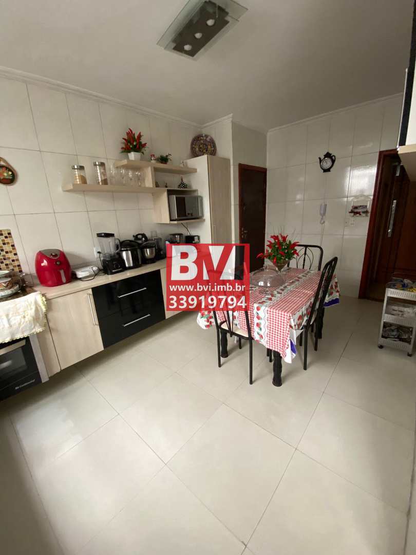 Apartamento à venda com 3 quartos, 150m² - Foto 1