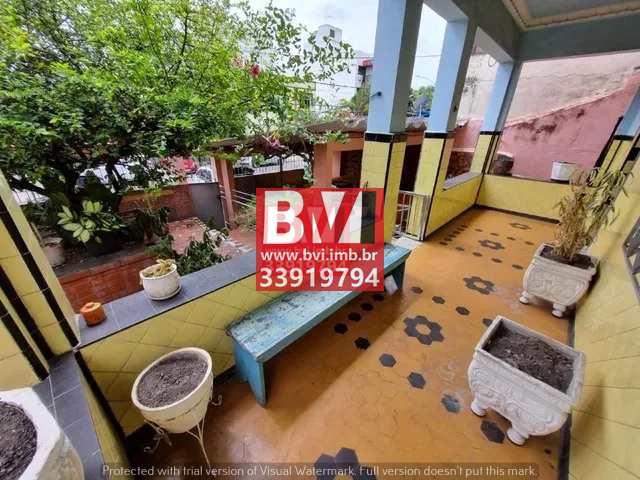 Casa à venda com 3 quartos, 174m² - Foto 2