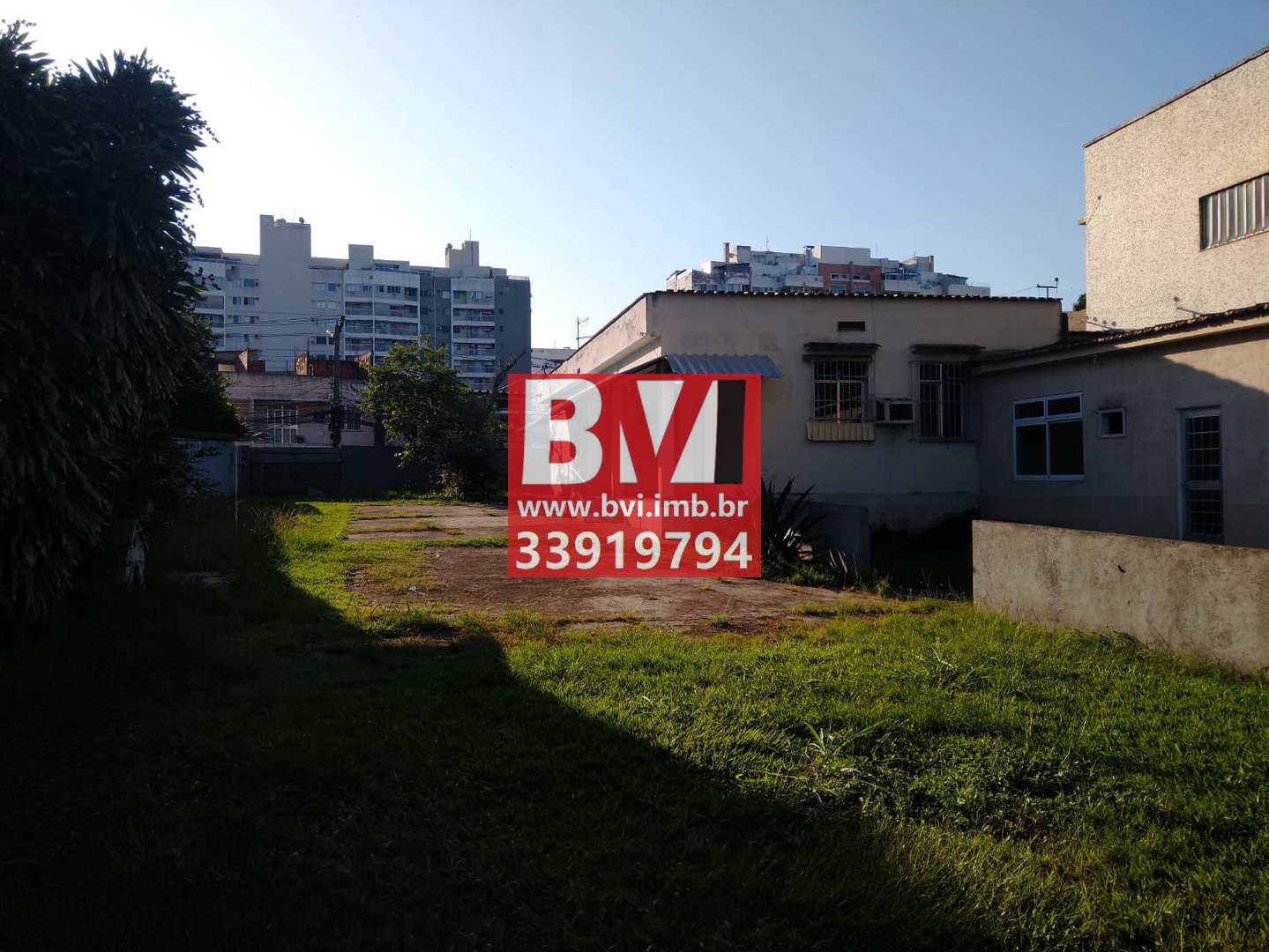 Casa à venda com 4 quartos, 200m² - Foto 1