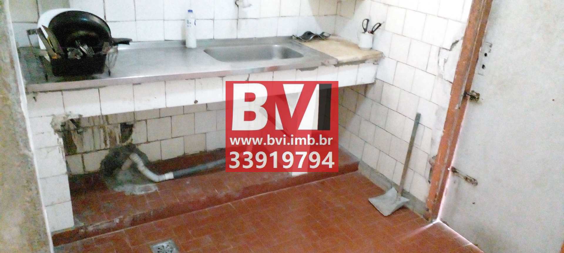 Casa à venda com 3 quartos, 90m² - Foto 1