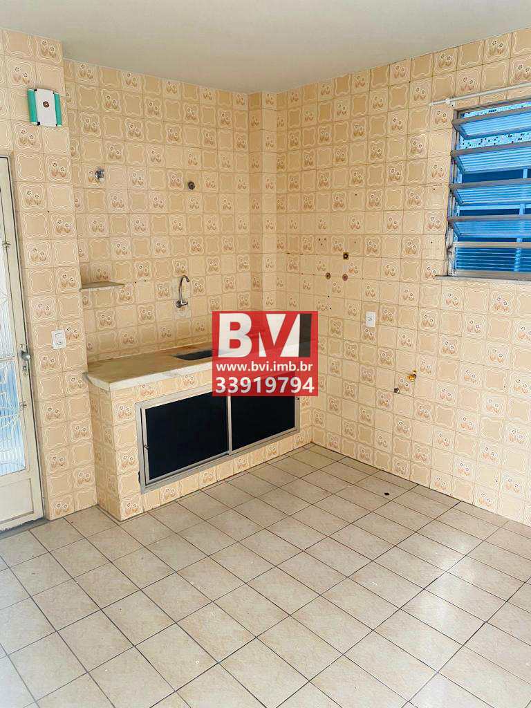 Apartamento à venda com 2 quartos, 75m² - Foto 17