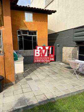 Casa à venda com 2 quartos, 90m² - Foto 17