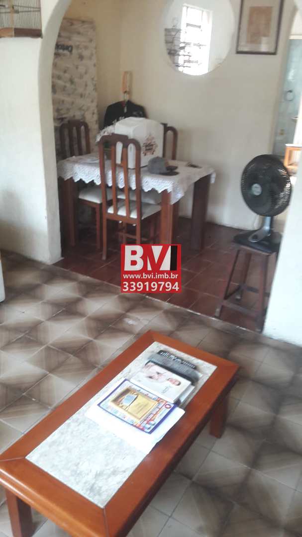 Casa à venda com 2 quartos, 75m² - Foto 15