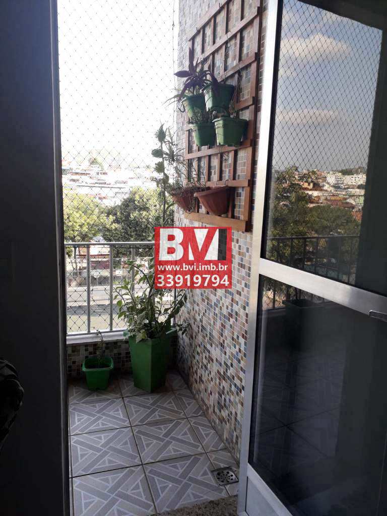 Apartamento à venda com 3 quartos, 100m² - Foto 2