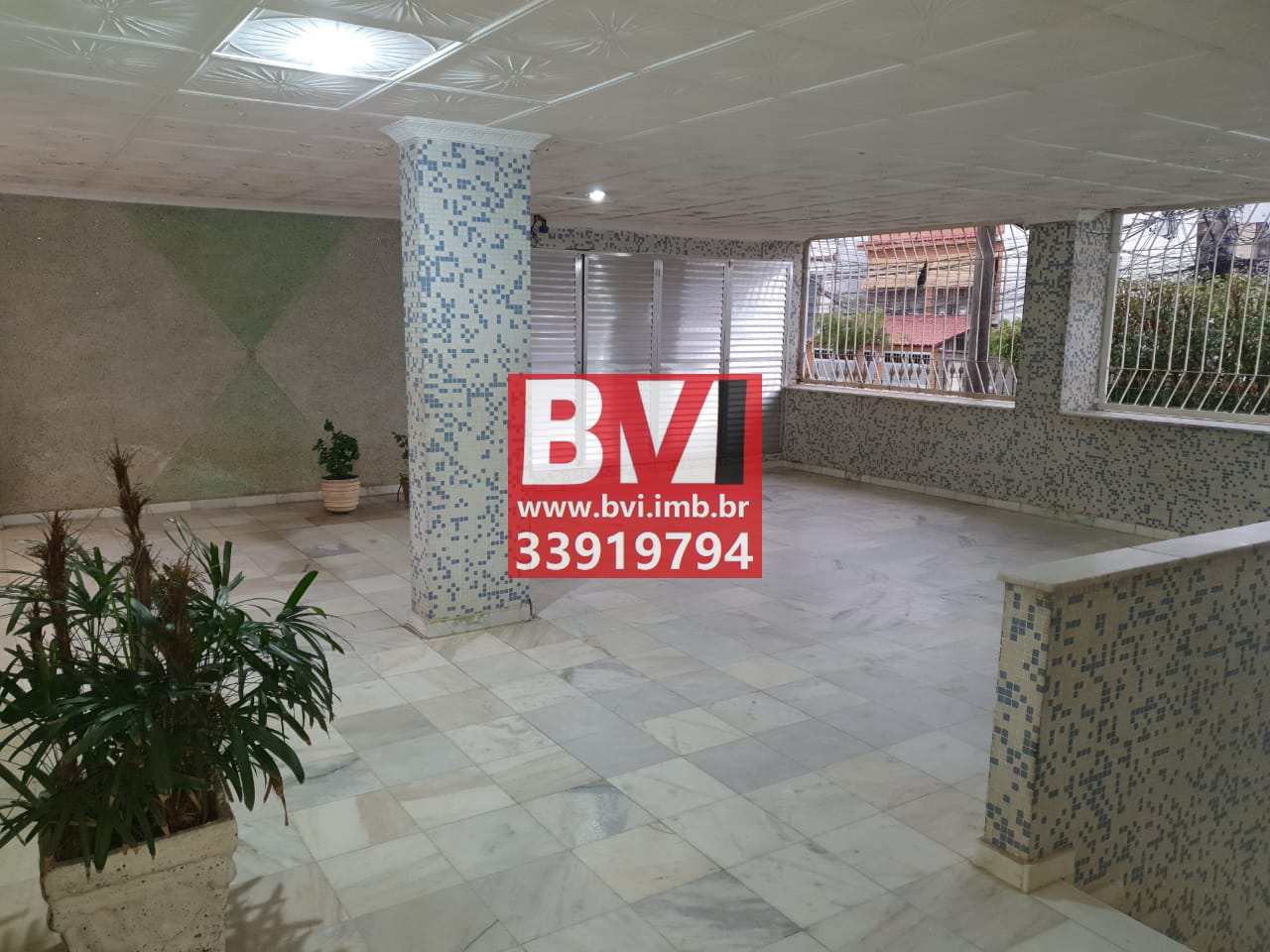 Apartamento à venda com 2 quartos, 65m² - Foto 4