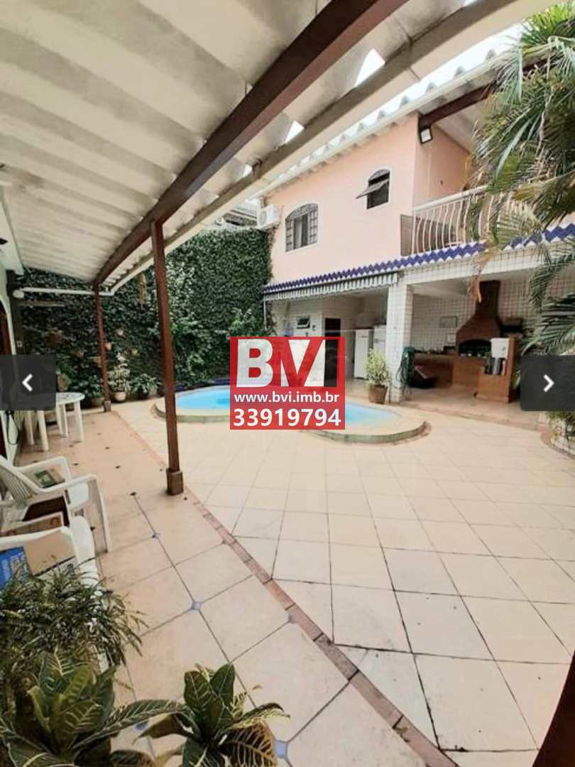 Casa à venda com 4 quartos, 140m² - Foto 10