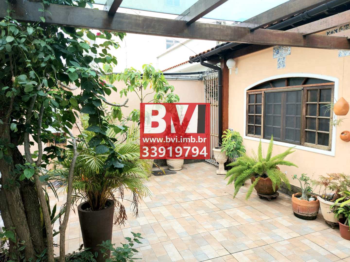 Casa à venda com 4 quartos, 140m² - Foto 15