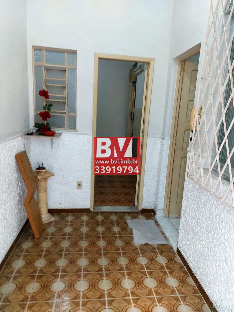 Casa à venda com 2 quartos, 130m² - Foto 2