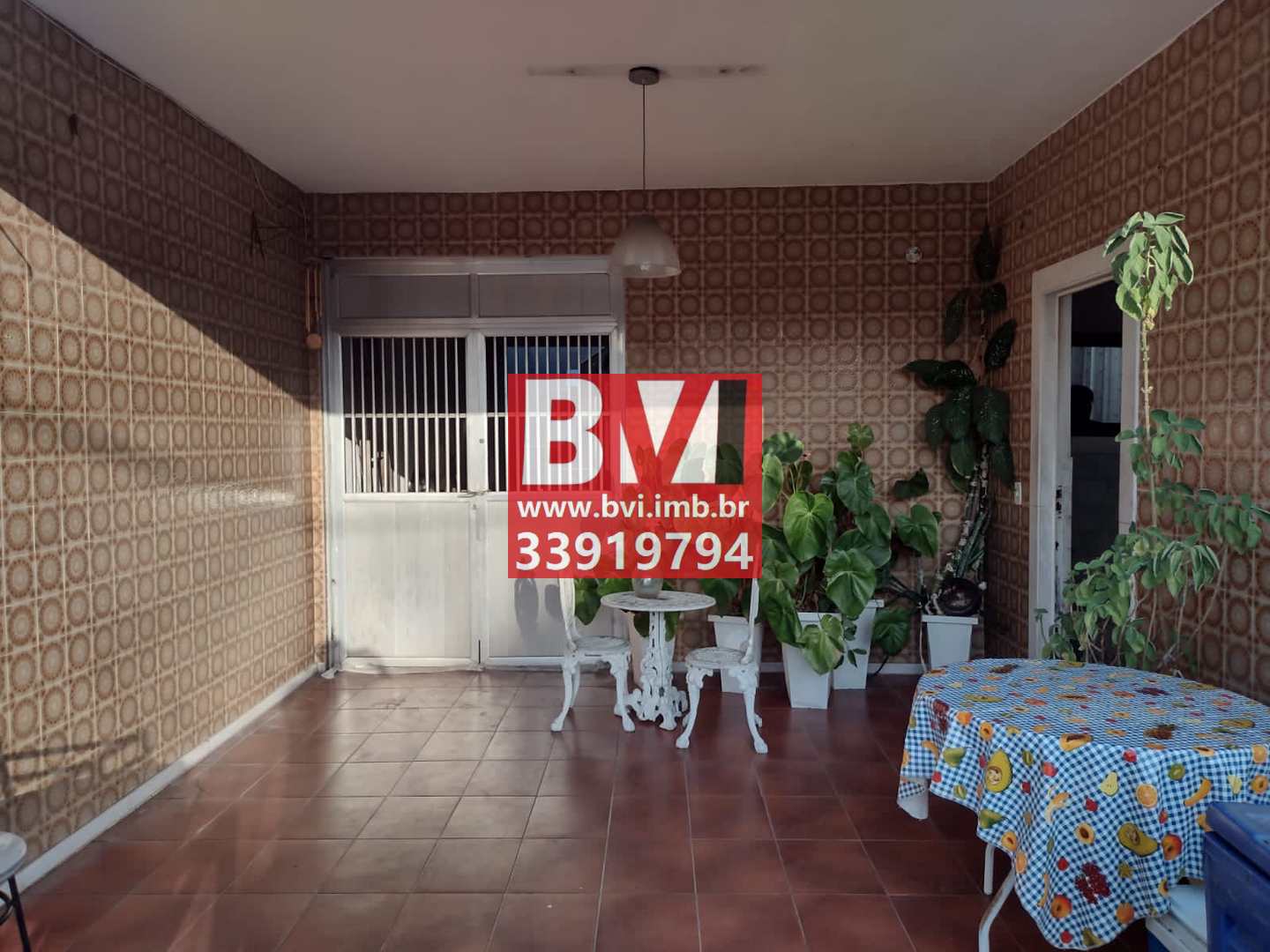 Casa à venda com 3 quartos, 90m² - Foto 2