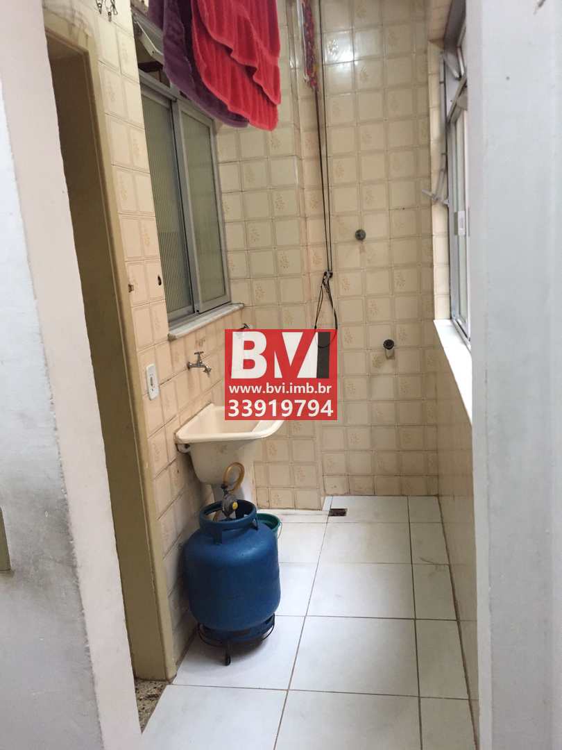 Apartamento à venda com 2 quartos, 65m² - Foto 19