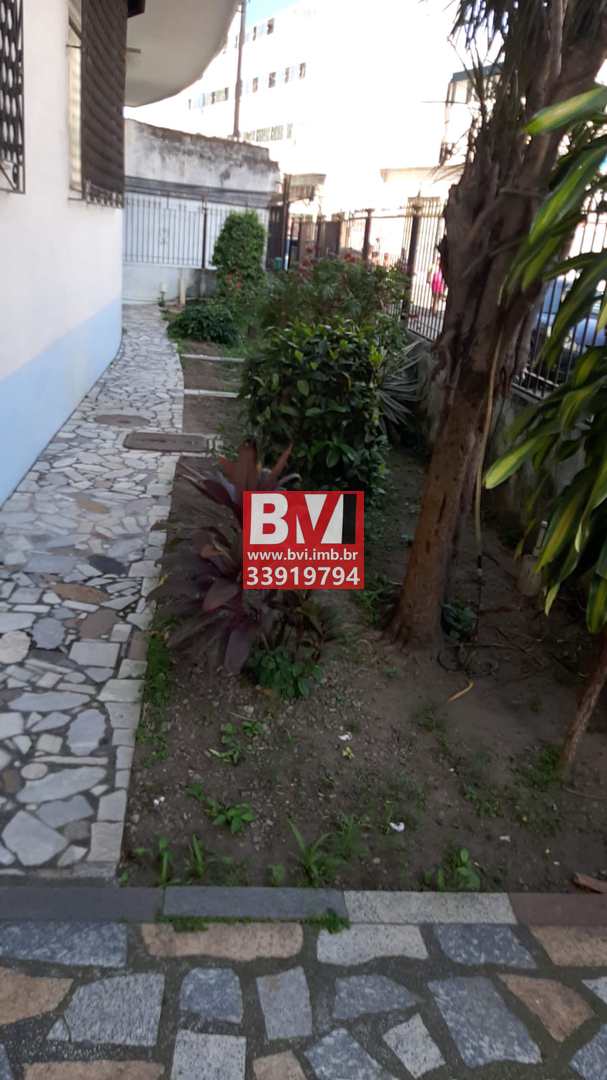 Apartamento à venda com 2 quartos, 70m² - Foto 31