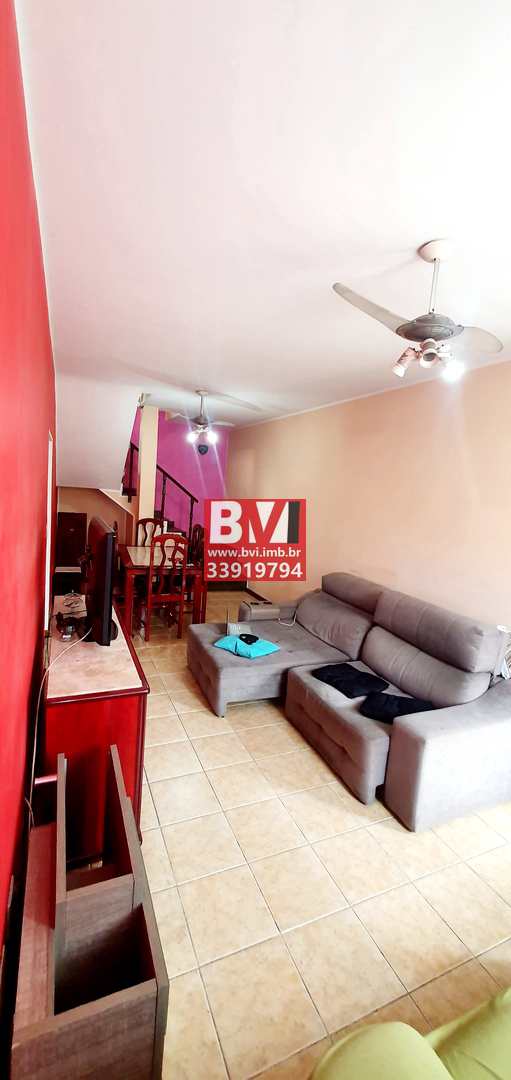 Casa à venda com 4 quartos, 146m² - Foto 1