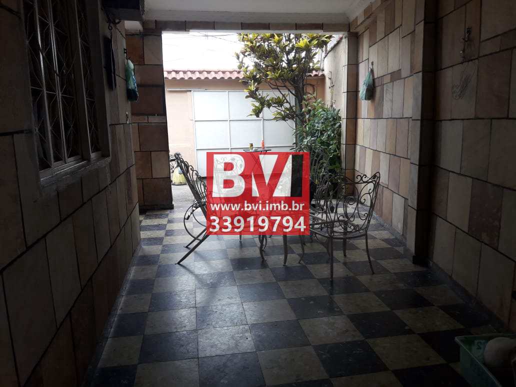 Casa à venda com 2 quartos, 61m² - Foto 5