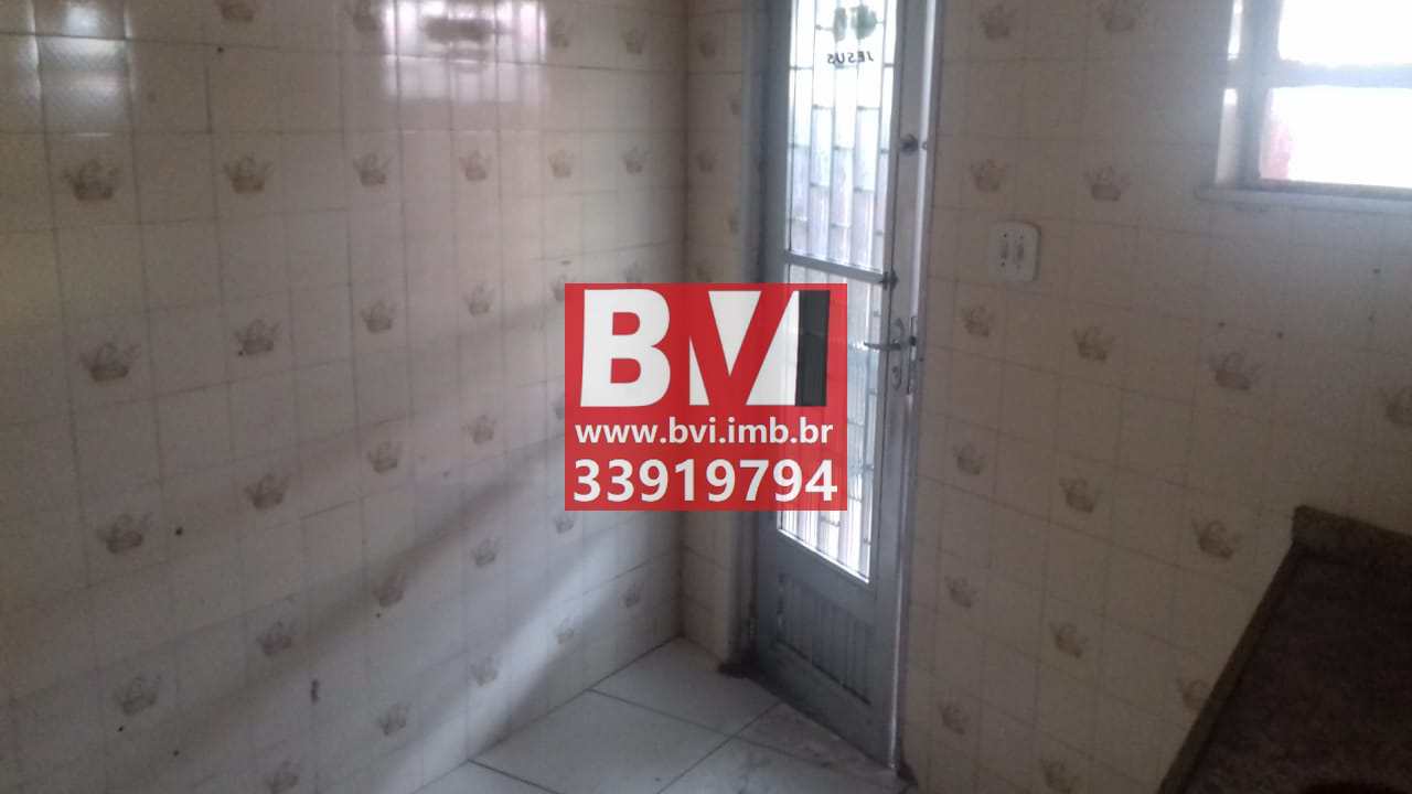 Casa à venda com 3 quartos, 70m² - Foto 15