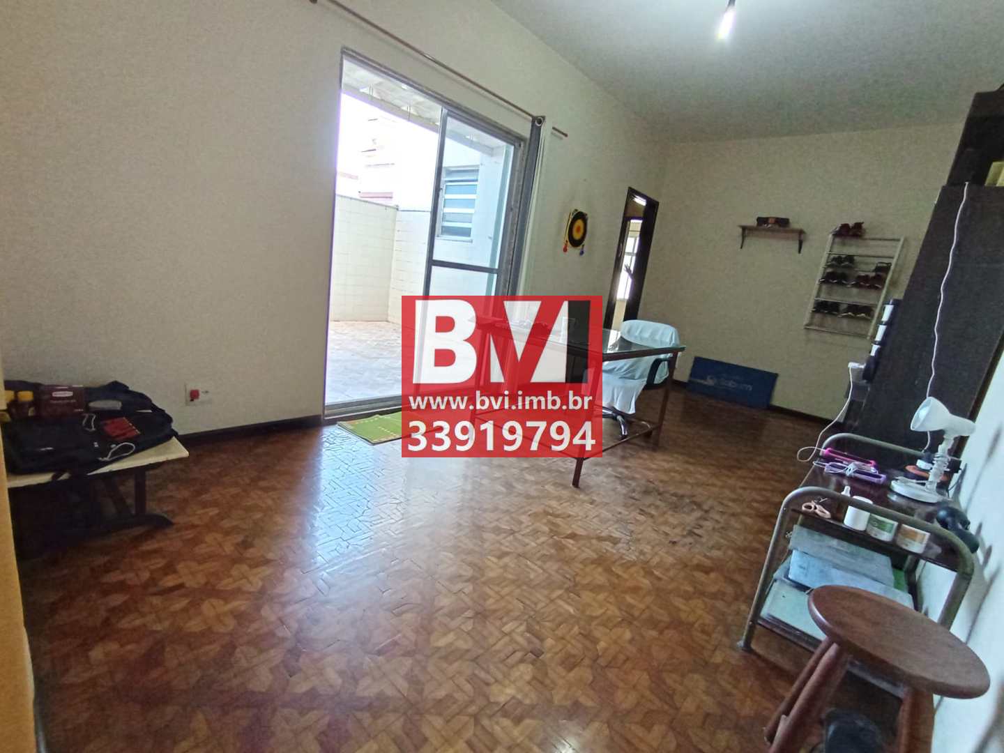 Apartamento à venda com 2 quartos, 80m² - Foto 2