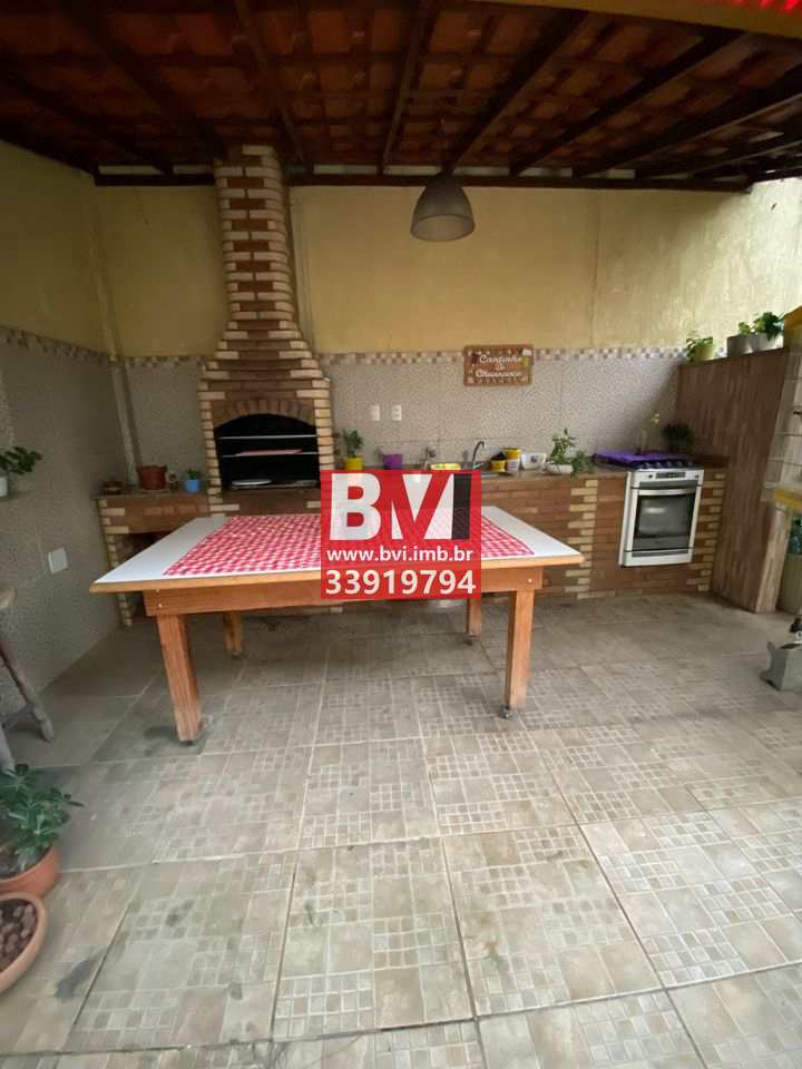 Casa à venda com 3 quartos, 210m² - Foto 11