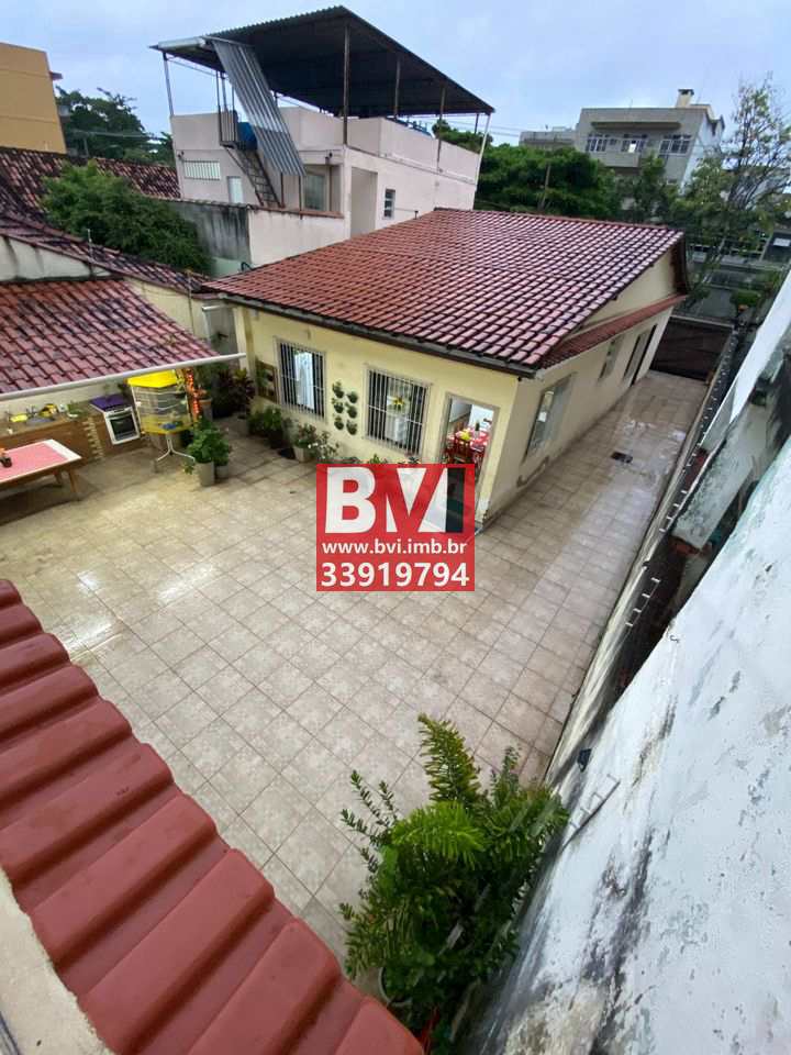 Casa à venda com 3 quartos, 210m² - Foto 4