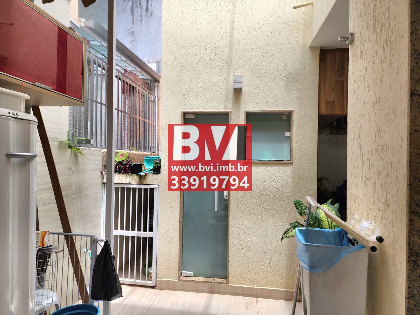 Casa à venda com 2 quartos, 80m² - Foto 25