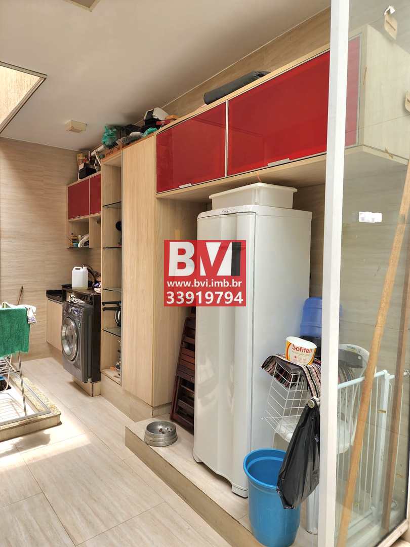 Casa à venda com 2 quartos, 80m² - Foto 12