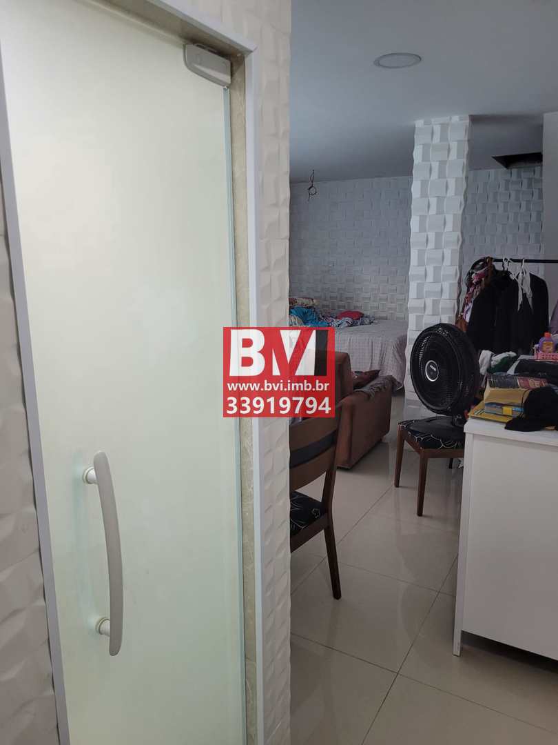 Casa à venda com 2 quartos, 74m² - Foto 4