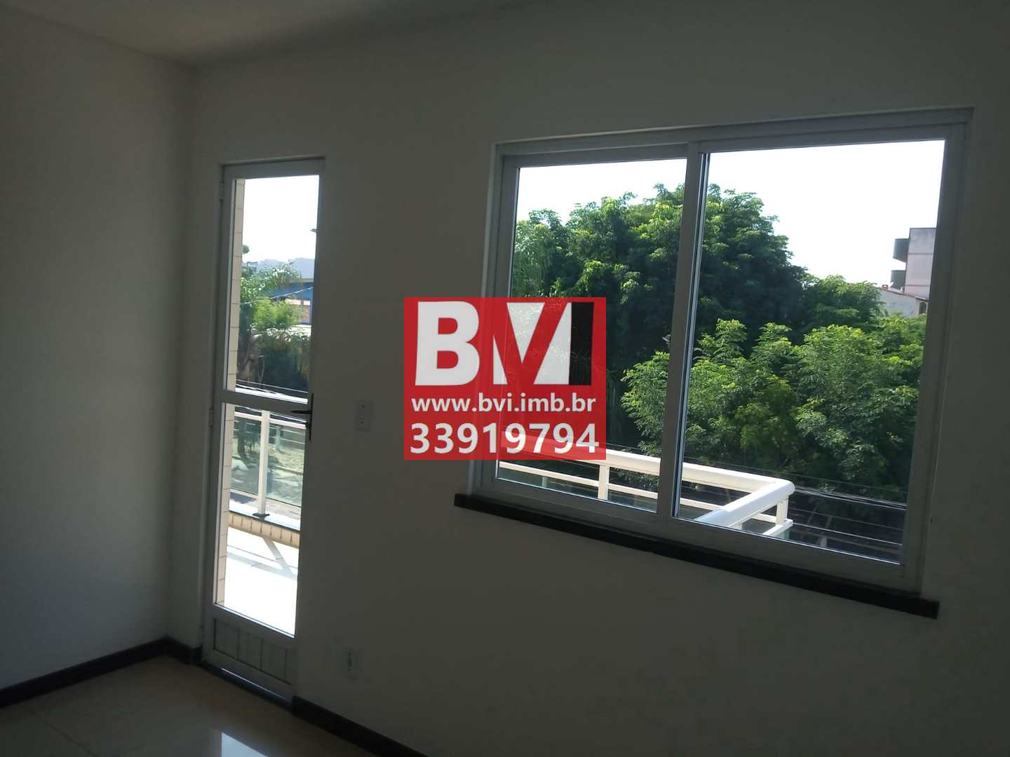 Casa à venda com 3 quartos, 100m² - Foto 8