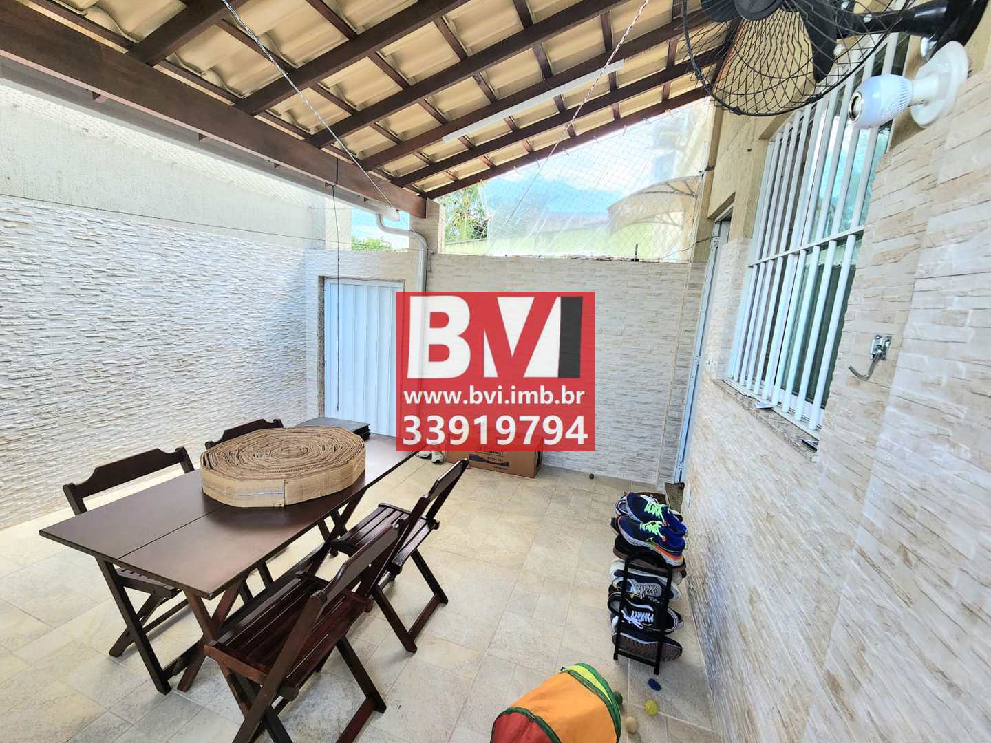 Casa à venda com 2 quartos, 90m² - Foto 4