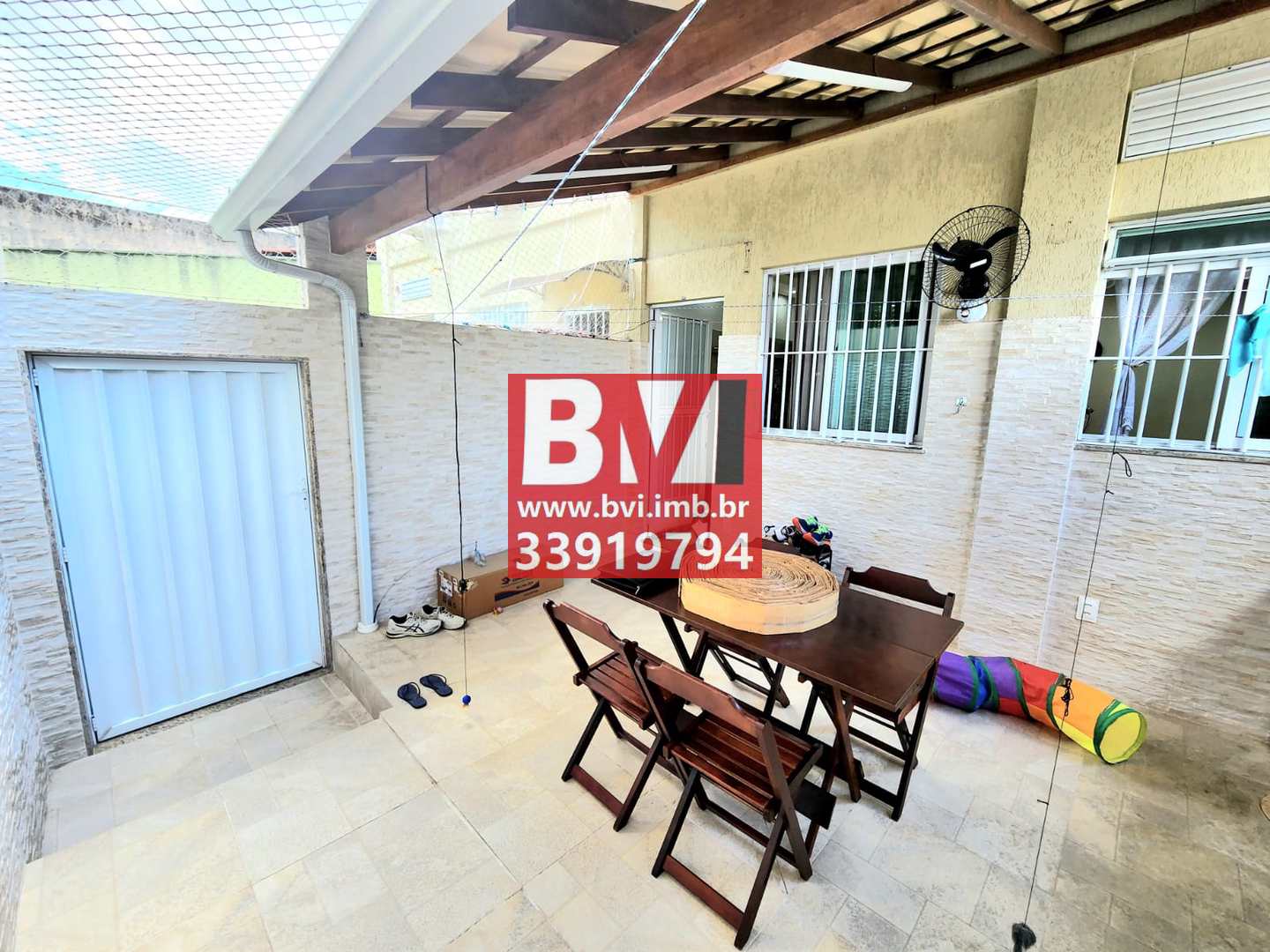 Casa à venda com 2 quartos, 90m² - Foto 3